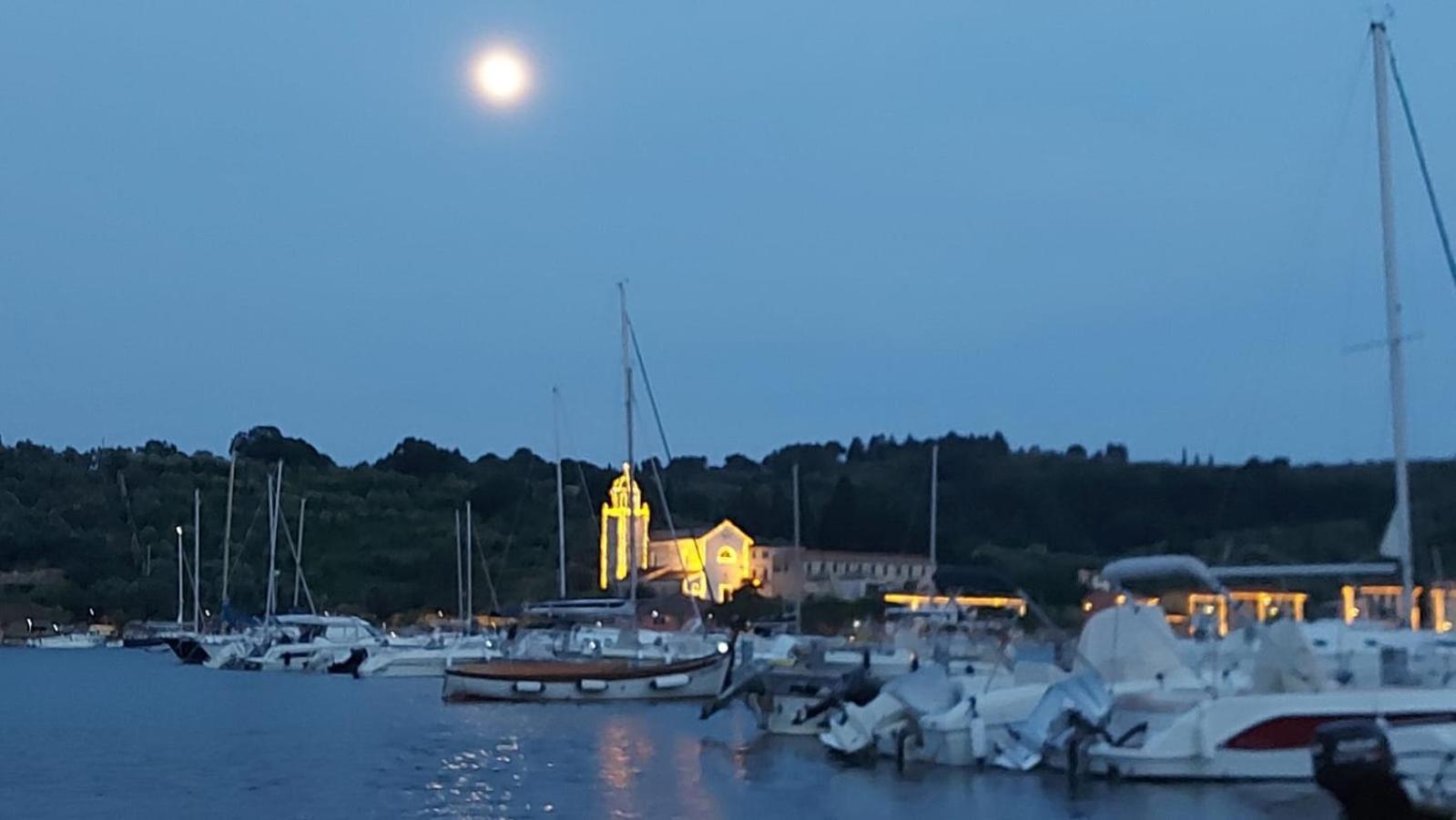 Agriturismo Il Bardellino Fivizzano Ngoại thất bức ảnh